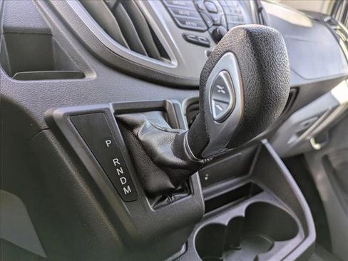 Used 2019 Ford Transit 150 XLT image 12