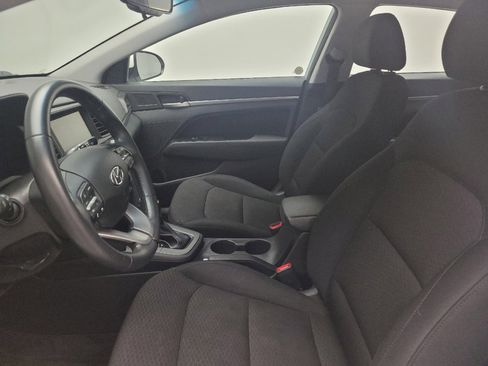Used 2020 Hyundai Elantra Value Edition w/ Cargo Package (C1) FWD image 17