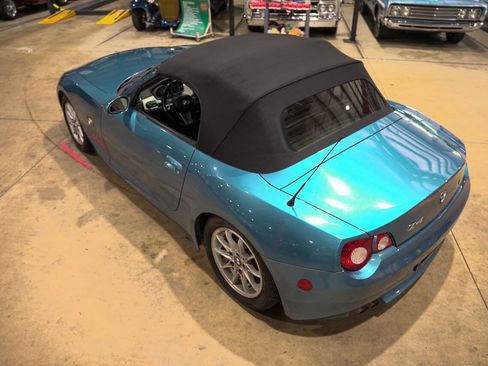 Used 2005 BMW Z4 2.5i image 28