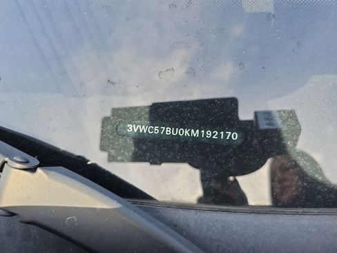 Used 2019 Volkswagen Jetta S w/ Driver Assistance Package image 11