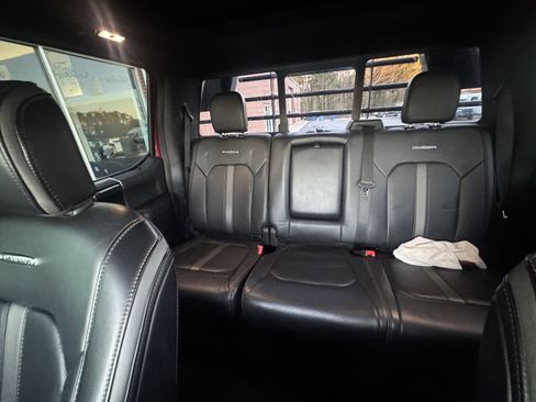 Used 2021 Ford F450 Platinum w/ FX4 Off-Road Package image 8