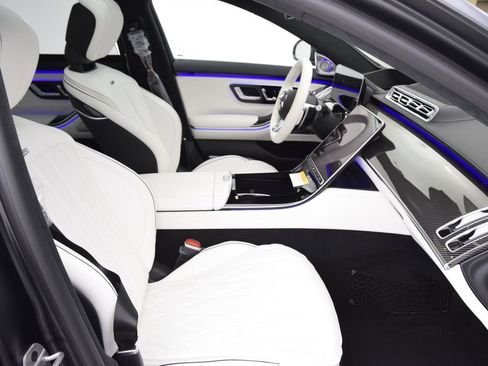 New 2026 Mercedes-Benz S 63 AMG S image 16