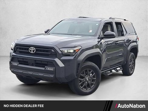 Used 2025 Toyota 4Runner SR5 AWD/4WD image 1