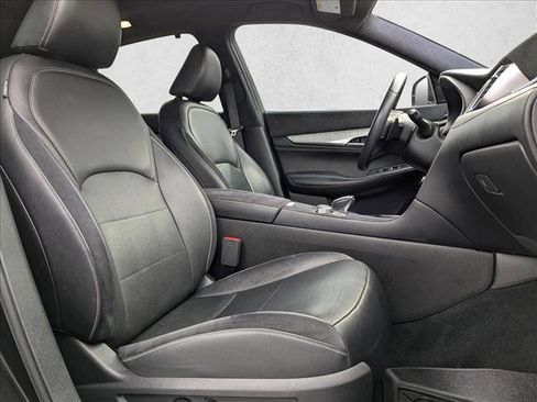 Used 2019 INFINITI QX50 Essential w/ Sensory Package image 24