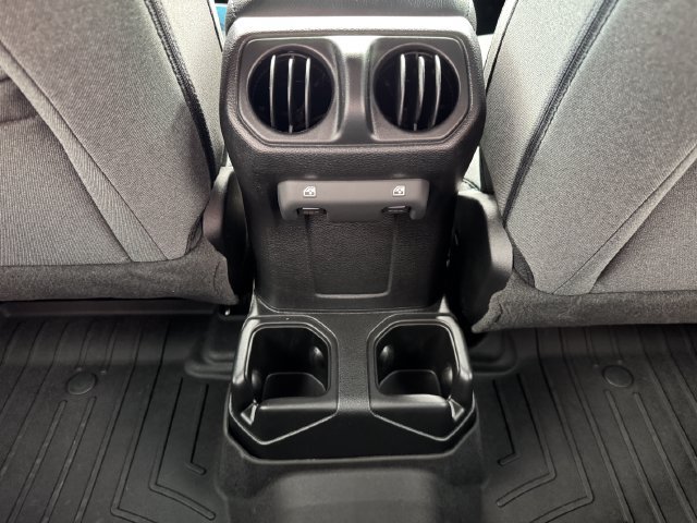 Used 2024 Jeep Wrangler Unlimited Sport AWD/4WD image 26