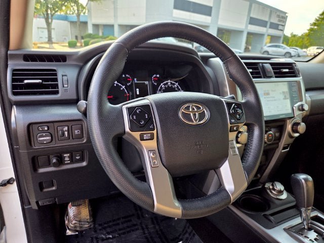 Used 2023 Toyota 4Runner SR5 AWD/4WD image 10