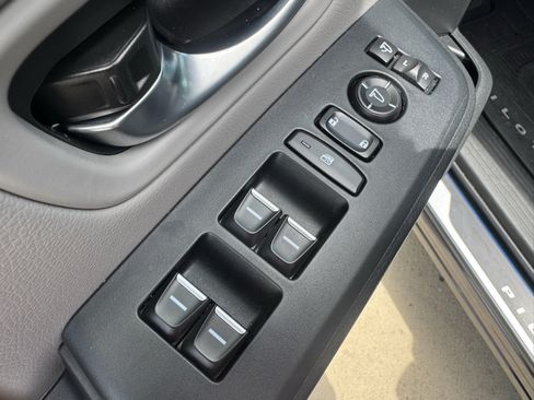 Certified 2025 Honda Pilot Elite image 12