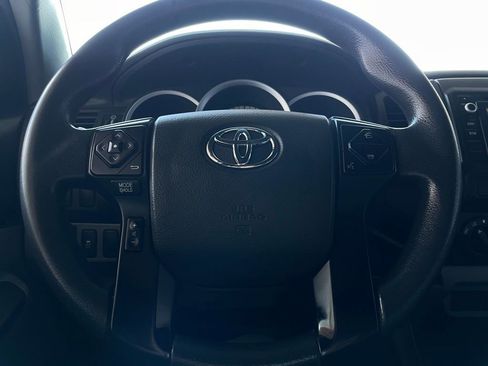 Used 2015 Toyota Tacoma image 24