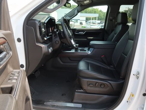 Used 2024 GMC Sierra 1500 SLT w/ SLT Premium Package AWD/4WD image 15