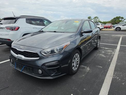 Certified 2021 Kia Forte Sedan FWD image 5