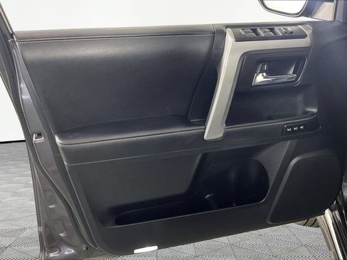 Used 2023 Toyota 4Runner Limited AWD/4WD image 18