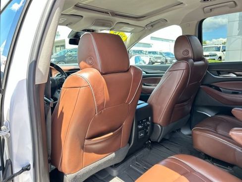 Used 2018 Buick Enclave Avenir AWD/4WD image 23