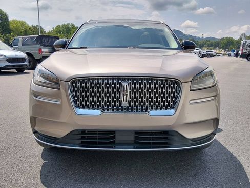 Used 2021 Lincoln Corsair AWD w/ Premium Package image 9