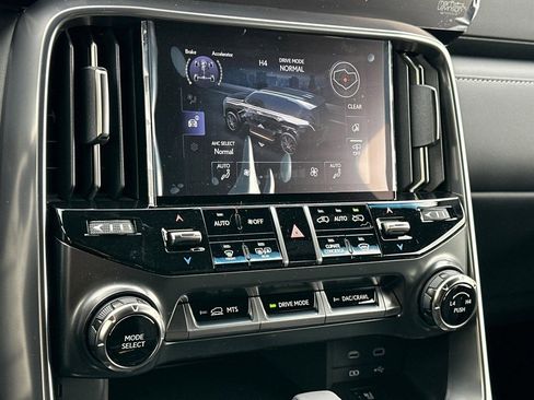 New 2026 Lexus LX 700h Luxury AWD/4WD image 24