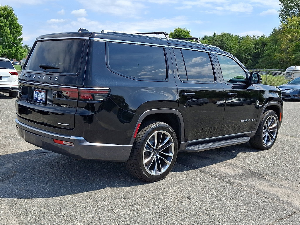 Used 2022 Jeep Wagoneer Series II w/ Convenience Group I AWD/4WD image 12