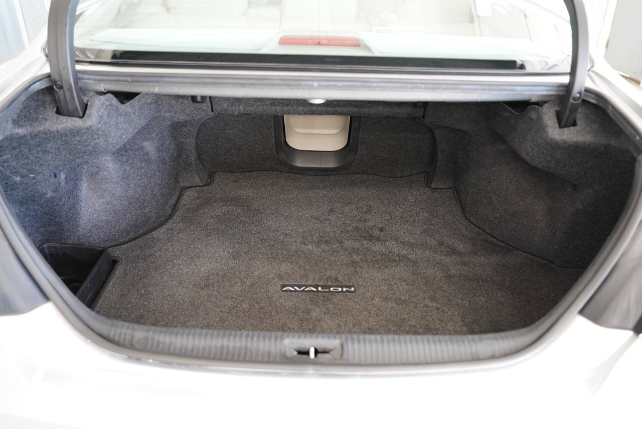 Used 2012 Toyota Avalon Limited FWD image 37