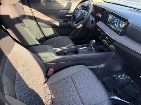 New 2026 Nissan Kicks SV FWD image 11