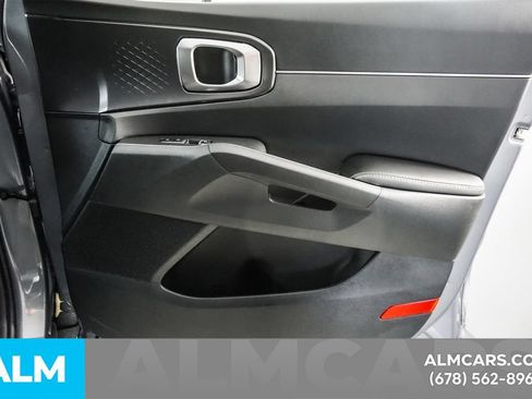 Used 2024 Kia Sorento LX FWD image 41