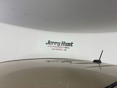 Used 2024 Chevrolet Colorado W/T image 5