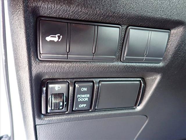 Used 2017 Nissan Armada SL AWD/4WD image 18