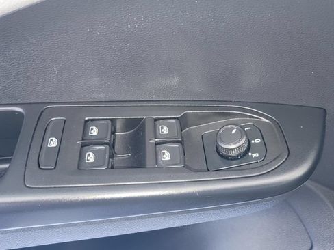 Used 2022 Volkswagen Taos S FWD image 30