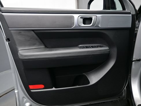 Certified 2025 Hyundai Santa Fe XRT AWD/4WD image 9