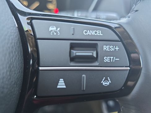 Used 2023 Honda CR-V EX-L image 17