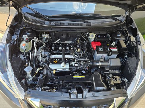 Used 2020 Nissan Kicks S FWD image 41