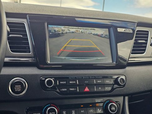 Used 2019 Kia Niro S Touring image 20