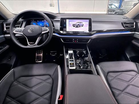 New 2026 Volkswagen Atlas Peak Edition AWD/4WD image 5