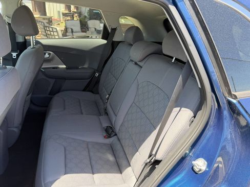 Used 2019 Kia Niro LX FWD image 23