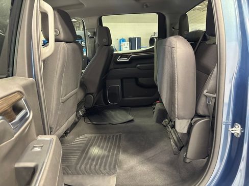 Used 2024 Chevrolet Silverado 1500 LT AWD/4WD image 34
