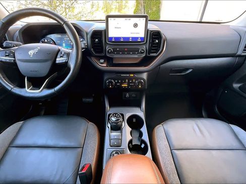 Used 2023 Ford Bronco Sport Outer Banks AWD/4WD image 16