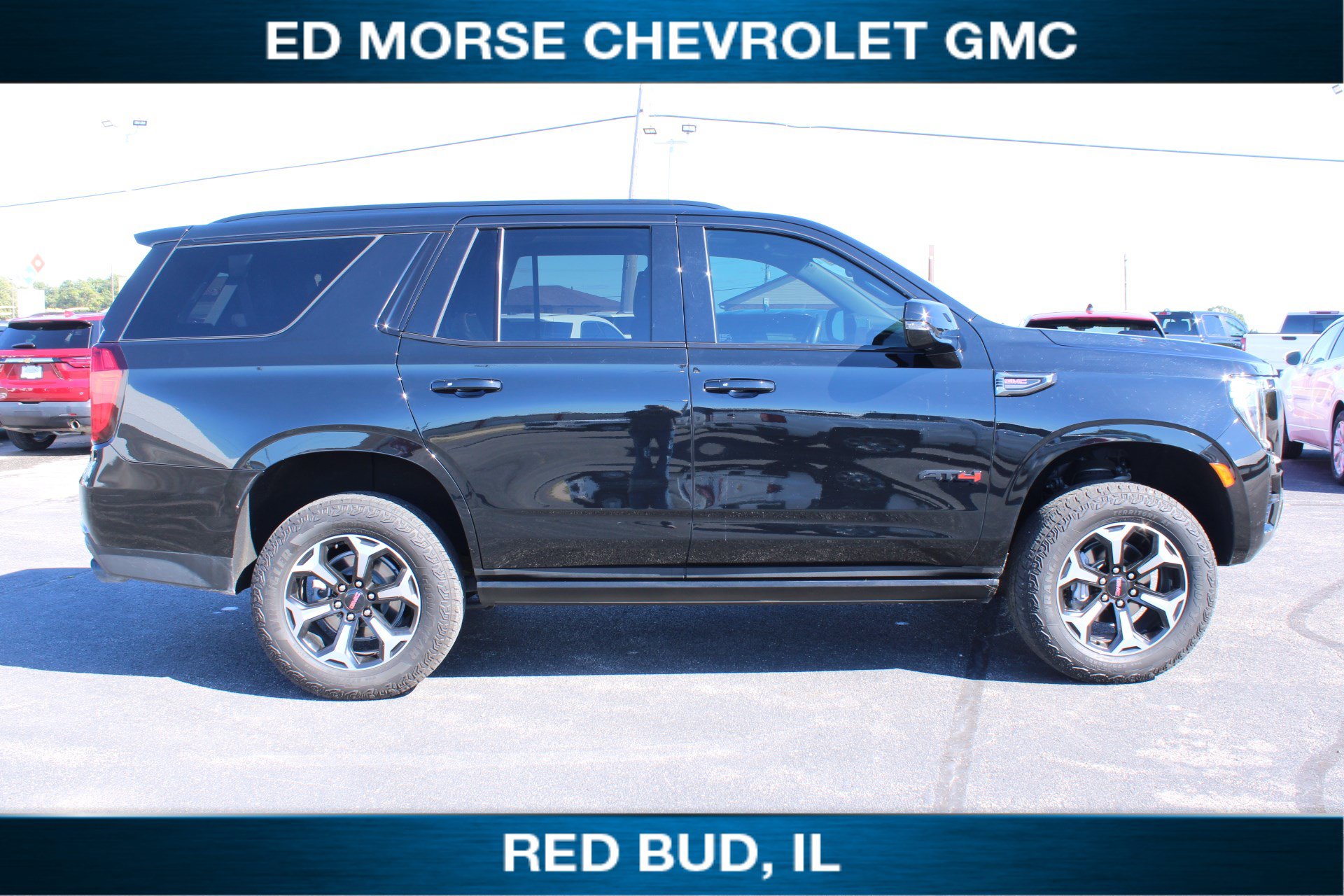 Used 2024 GMC Yukon AT4 AWD/4WD image 2