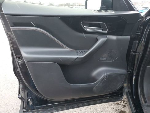 Used 2020 Jaguar F-PACE Prestige image 33