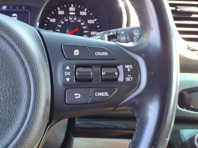 Used 2017 Kia Sedona LX w/ LX Essentials Premium Package FWD image 25