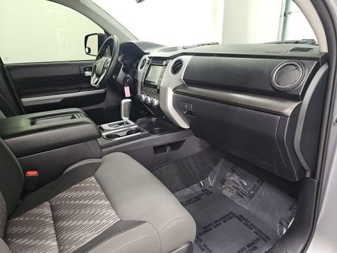 Used 2018 Toyota Tundra SR5 w/ TRD Off Road Package AWD/4WD image 33