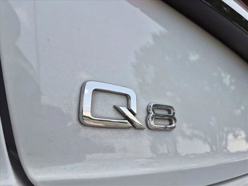 Used 2020 Audi Q8 Premium Plus w/ Premium Plus Package AWD/4WD image 29