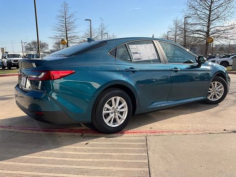 New 2026 Toyota Camry LE image 5