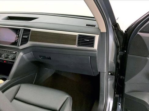 Used 2019 Volkswagen Atlas SE image 23