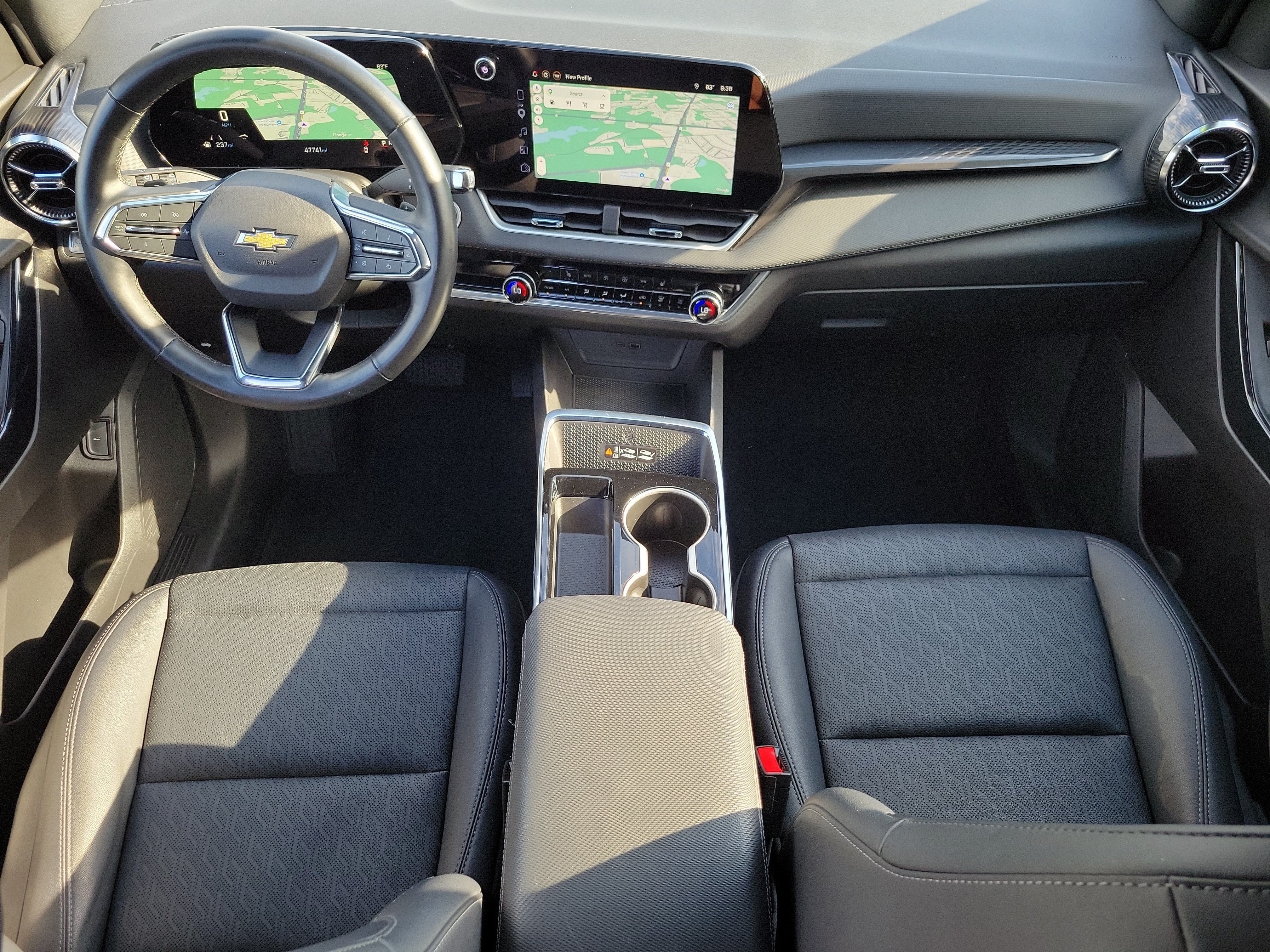Used 2025 Chevrolet Equinox LT w/ Convenience Package II FWD image 24