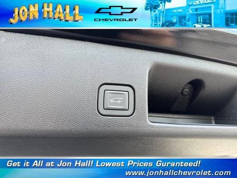 New 2025 Chevrolet Equinox EV RS image 14