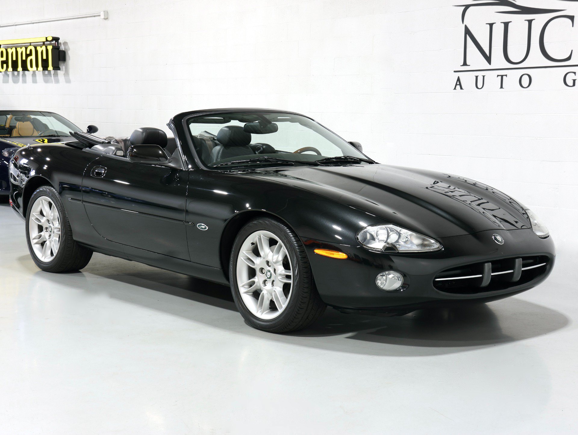 Used 2001 Jaguar XK8 Convertible RWD image 19