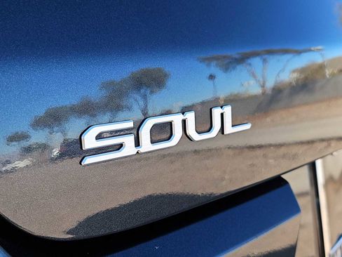 Used 2024 Kia Soul LX w/ Option Group 015 image 12