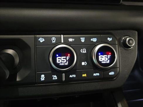 Certified 2024 Land Rover Defender 110 X-Dynamic SE image 22