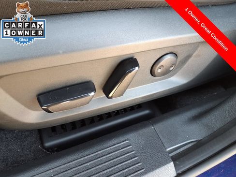 Used 2024 Nissan Rogue SV w/ SV Premium Package AWD/4WD image 16