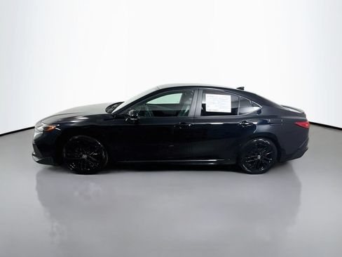 Used 2026 Toyota Camry SE FWD image 4