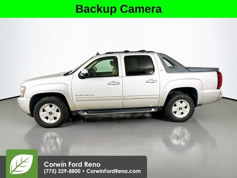 Used 2012 Chevrolet Avalanche LT AWD/4WD image 4