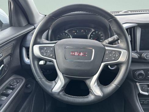 Used 2023 GMC Terrain SLT image 10