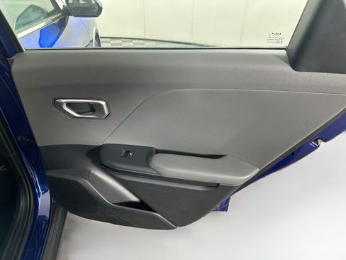 Used 2025 Kia K4 FWD image 29